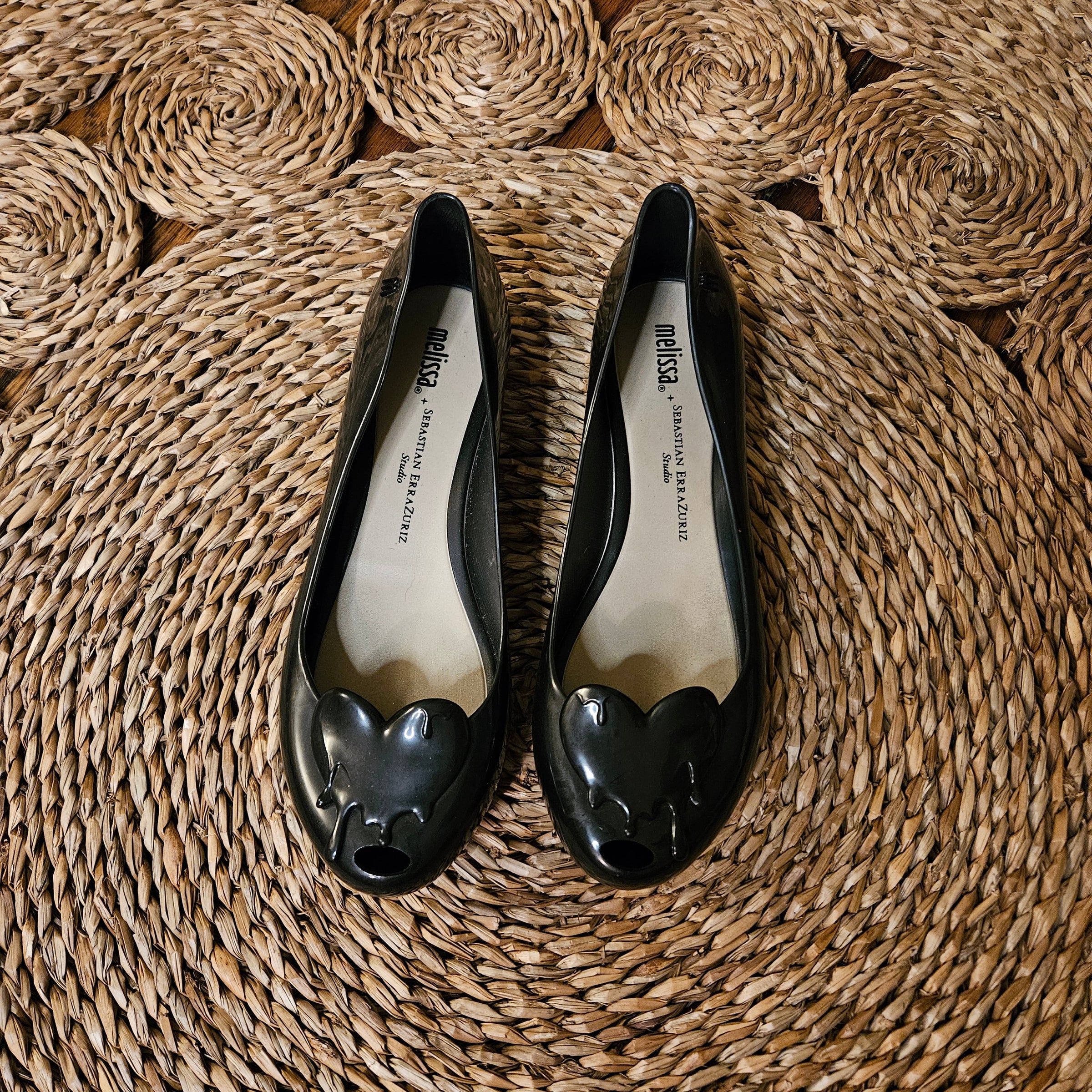 Melissa + Sebastian ErraZuriz Bleeding Heart Jelly Flats Size 8