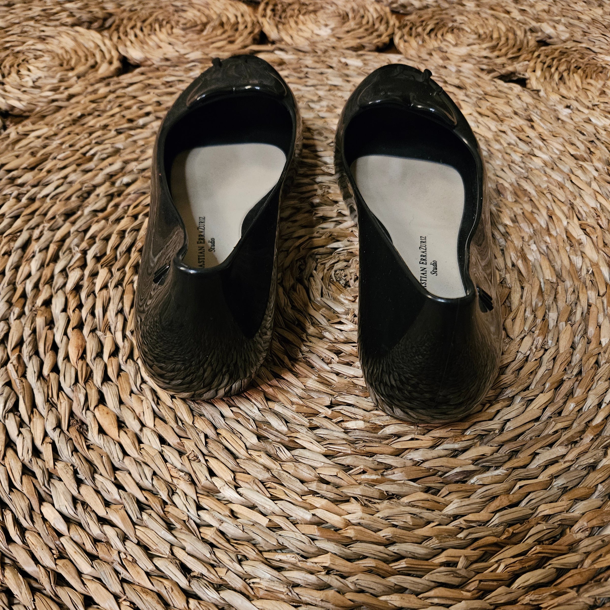 Melissa + Sebastian ErraZuriz Bleeding Heart Jelly Flats Size 8
